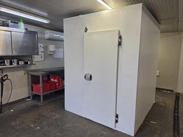 Vriescel 180 x 210 x 230 cm stekker klaar, Nieuw in verpakking, Koelen en Vriezen