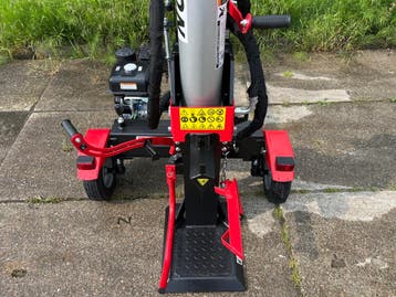 Kraffter 35T houtklover Kohler 277cc verticaal