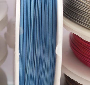 1 rol RVS rijgdraad met coating 0,35 mm – 100 meter – li, Hobby en Vrije tijd, Kralen en Sieraden maken, Ophalen of Verzenden