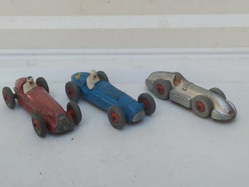 Dinky Toys 1:48 - Model raceauto (3) - First Original, Nieuw