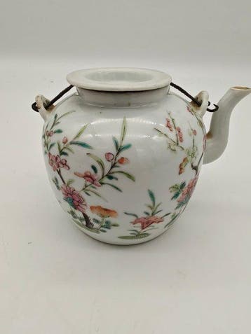 Antique Chinese Famille Rose Teapot - Late Qing Dynasty -