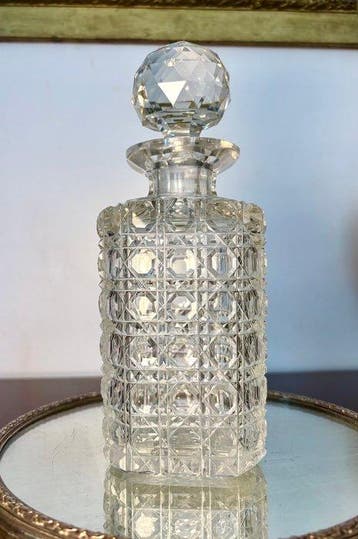 Victorian Wiskey Decanter - Karaf - Plate and faceted