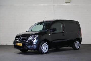 Mercedes-Benz Citan 108 CDI Airco Navigatie, Stof, Gebruikt, Euro 6, Zwart