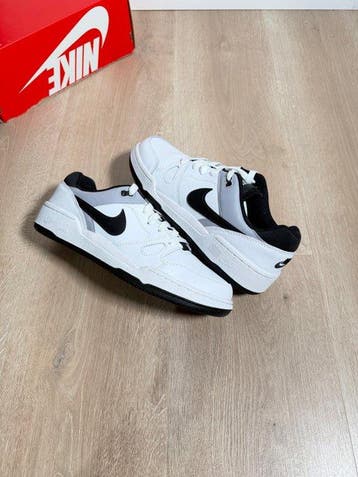 Nike - Sneakers - Maat: EU 38.5 - Nieuw met tags, Nieuw