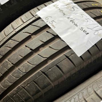 2 x Nexen 225-55-16 Zomerbanden 6,5mm, Gebruikt, 16 inch, Ophalen of Verzenden, Band(en)