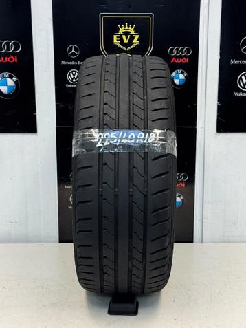 1 stuk 225/40ZR18 inch Maxtrek Maximus M1 zomerband, 18 inch, Gebruikt, Band(en), Personenwagen