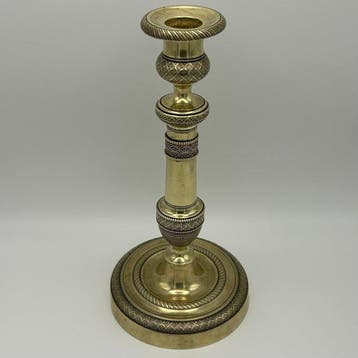 French School - XIX century - Kaarsenhouder gegraveerd -
