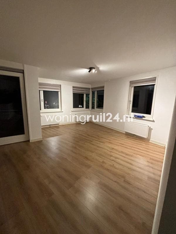 Woningruil - Nieuwstraat 11C - 2 kamers en Utrecht, Huizen en Kamers, Woningruil, Utrecht