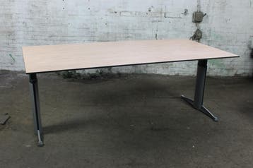 Rechte vergadertafel / bureau perenhout grijs frame, Verzenden, Gebruikt, Bureau