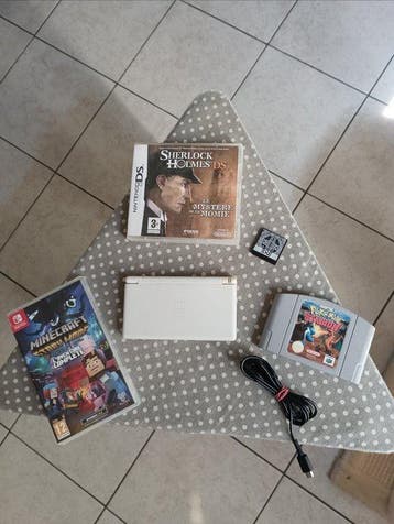 Nintendo - DS - Mixed Lot DS Lite & Nintendo Games -, Nieuw