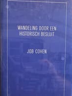 Wandeling door een historisch besluit 9789080768925, Boeken, Verzenden, Gelezen, Julie Cohen