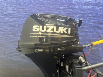 Suzuki 15 pk buitenboordmotor Nieuw staat Elektrische Start, Watersport en Boten, 10 tot 30 pk, Viertaktmotor, Ophalen of Verzenden