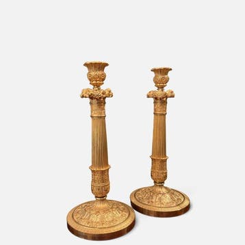 Paire de flambeaux en bronze ciselé et doré - Époque, Antiek en Kunst