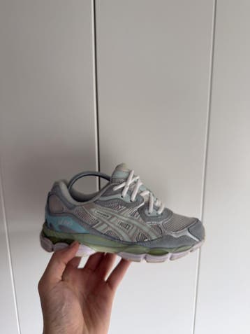 Asics Gel-NYC – Grijs/Lichtblauw/Groen – Maat 37, Overige kleuren, Verzenden, Sneakers of Gympen, Gedragen
