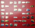Draagspeld Vintage Verzameling van 40 Emaille Bus Pins, Antiek en Kunst, Antiek | Speelgoed