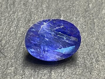 Edelsteen - 18.04 carat natuurlijke Tanzaniet, Watersport en Boten, Roeiboten, Nieuw