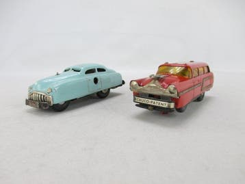 Schuco 1:43 - Modelauto (2) - Vintage Stationwagen en Sedan