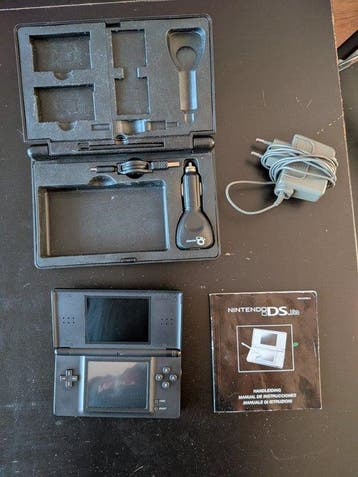 Nintendo - DS lite + 19 games - Videogameconsole + games, Nieuw