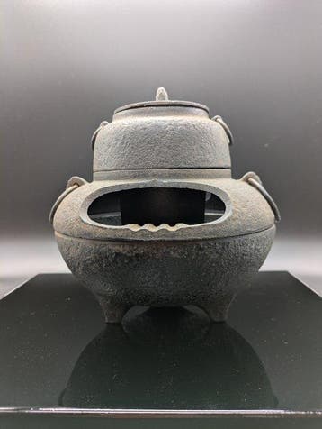 Bunshudo – Japanse gietijzeren theepot (Chagama) –