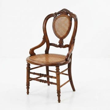 Bijzetstoel - Walnoot - Charmante cane stoel, Antiek en Kunst