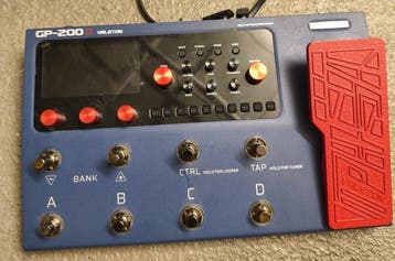valento - Gitaar/ bas synthesizer, Muziek en Instrumenten, Nieuw