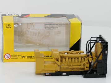 NZG N55100 Cat 3516B Engine Generator ; 1:25, Vitrinemodell, Ophalen of Verzenden, Zo goed als nieuw