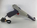 Nintendo NES Zapper Grey Garantie & morgen in huis!, Ophalen of Verzenden, Zo goed als nieuw
