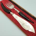 Allen & Darwin - Serveerset voor vis (2) - Verzilverd -, Antiek en Kunst