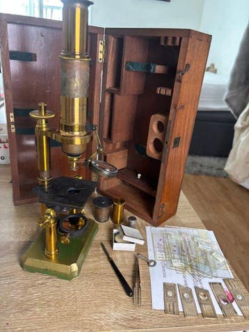 Monocular compound microscope - 1850-1900 - Frankrijk -