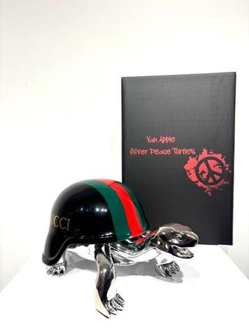 Van Apple - The Gucci Peace Turtle
