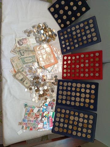 Wereld, Italië. Lotto di oltre 1328 monete miste Mondiali, Postzegels en Munten, Munten | Europa | Niet-Euromunten