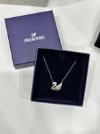 Swarovski - Beeld, ICONIC SWAN series black and white