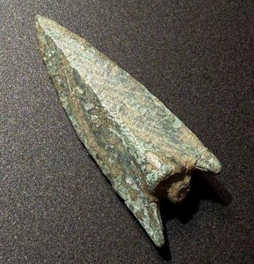 Oud-Grieks Brons Zeldzame pijlkop gegraveerd met het Fish