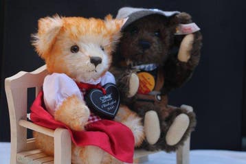 Steiff: Teddyberen Oktoberfest Set 2000, EAN 670381 -