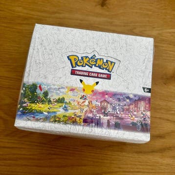 Pokémon Box - Pokémon TCG 30th Celebration – Mini Tin, Nieuw
