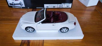 Minichamps 1:18 - Modelauto - Bentley Continental GTC - 2006, Nieuw