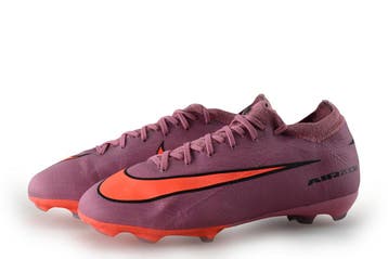 Nike Voetbalschoenen Jongens in maat 36½ Roze, Kinderen en Baby's, Kinderkleding | Schoenen en Sokken, Verzenden, Jongen of Meisje