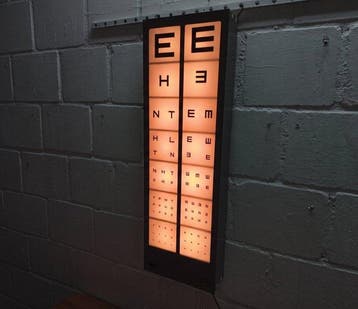 Medisch optisch instrument - Vintage Ophthalmic Chart