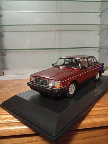 Minichamps 1:18 - Modelauto - Volvo 240 GL - Volvo 240 GL,, Nieuw