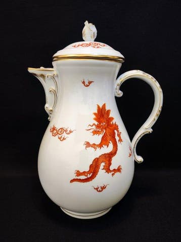 Meissen - Koffiepot - Roter Ming Drache mit Goldstaffage