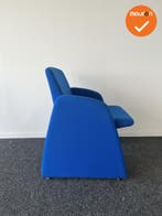 Artifort - Wachtkamerstoel - met blauwe stoffering, Vergader- of Presentatieruimte, Ophalen of Verzenden, Gebruikt, Stoel