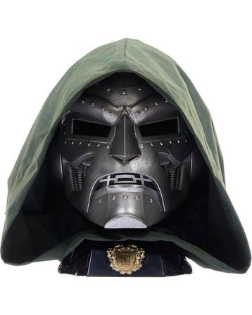 Marvel: Avengers - Hasbro - - Film rekwisiet Doctor Doom, Nieuw