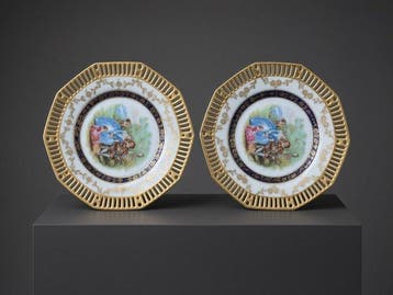 Wandbord (2) - Pair of Vintage Schumann Bavaria Reticulated