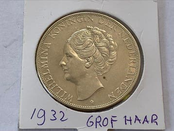 Nederland. Wilhelmina. 2 1/2 Gulden 1932 en 1938, Grof haar,