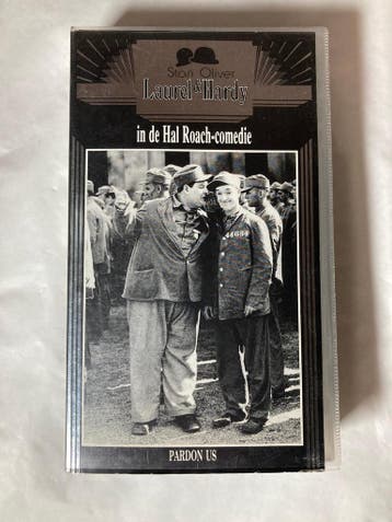LAUREL & HARDY IN DE HAL ROACH-COMEDIES PARDON US (VHS), Cd's en Dvd's, VHS | Film, Verzenden, Gebruikt