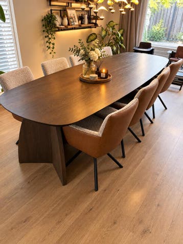 Eettafel eiken Deens ovaal , vals ovaal , plat ovaal, 100 tot 150 cm, Eikenhout, Vijf personen of meer, Nieuw