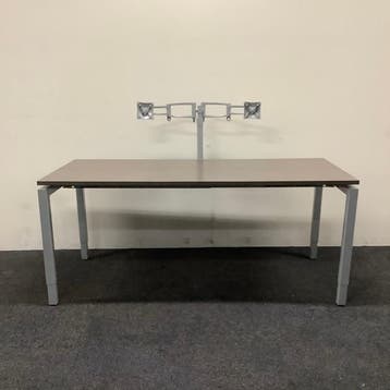bureau 180x80 cm, hoogte verstelbaar, vv dubbele monitorarm,, Huis en Inrichting, Bureaus, Ophalen of Verzenden, In hoogte verstelbaar