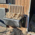 Kunststof slow-feeder hooiruif 140 liter (HAY BAR), Weidegang, 2 of 3 paarden of pony's