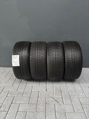 235/35/19 HANKOOK WINTER*ICEPT EVO2 6MM 4 STUKS €360,- (3618, Gebruikt, Winterbanden, 235 mm, Band(en)
