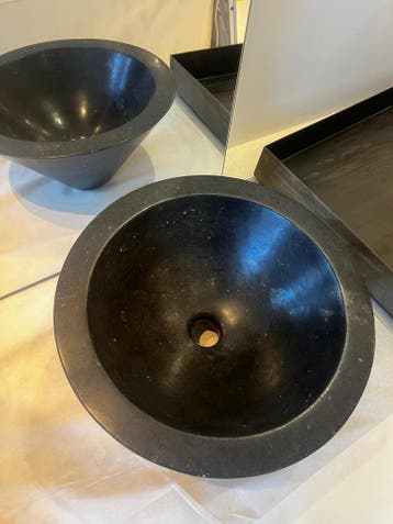 Hardstenen waskom Ø40 cm – natuursteen robuuste uitstraling, Huis en Inrichting, Badkamer | Badkamermeubels, Nieuw, Minder dan 50 cm